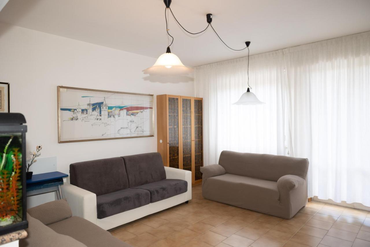 Mirea'S Rooms Ascoli Piceno Ngoại thất bức ảnh